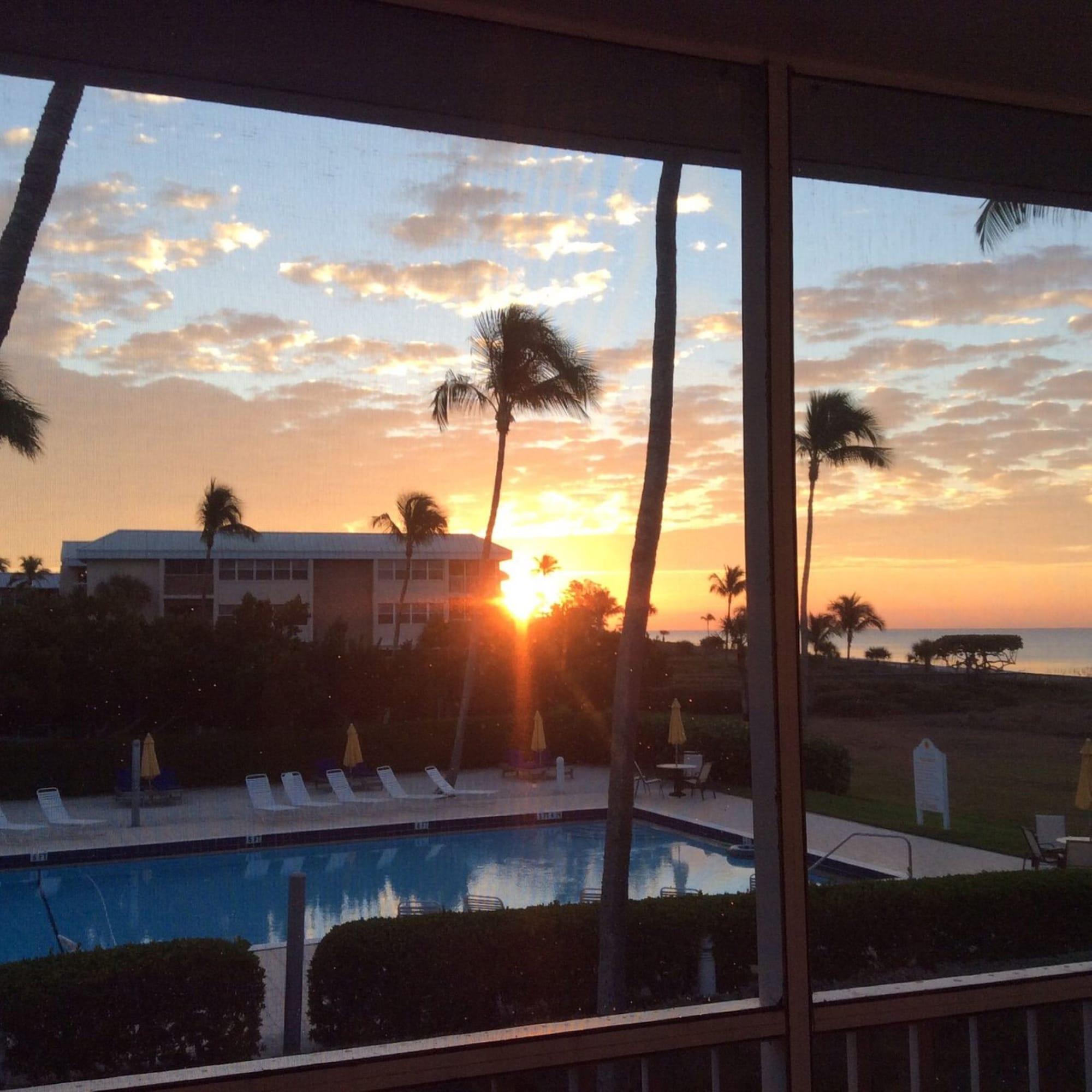 Sunset Beach Inn Sanibel Bagian luar foto